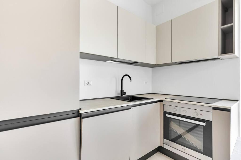 Alessia'S Flat - Caroli Apartment Milano Exterior foto